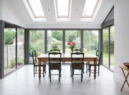 conservatory-with-dining-table